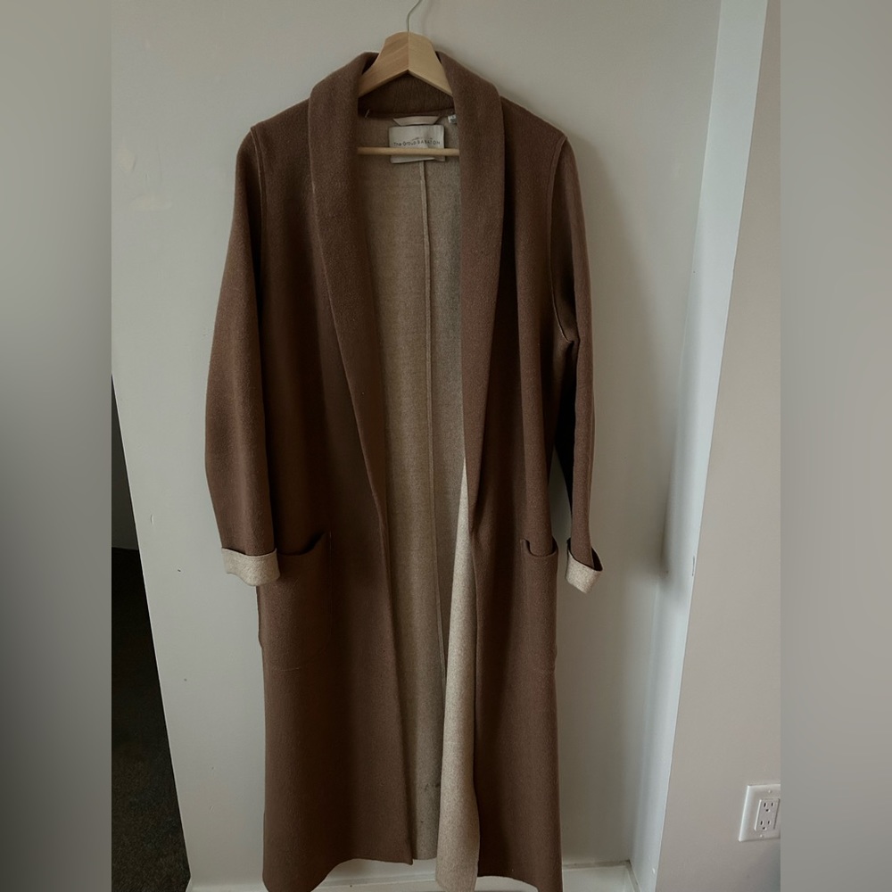 Aritzia Babaton luxe lounge wool coat